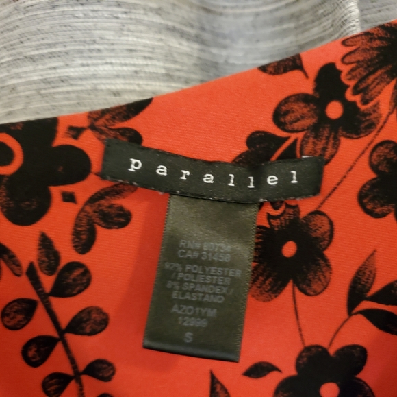 Parallel Off One Shoulder Flower Ruffle Blouse Red - Picture 5 of 6